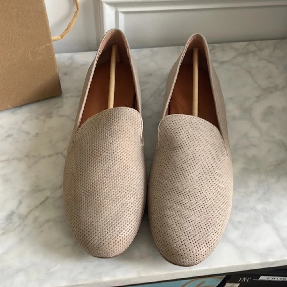 Gentle Souls by Kenneth Cole Women's Eugene 2 Perf Loafer Flat size 9 - Picture 3 of 4